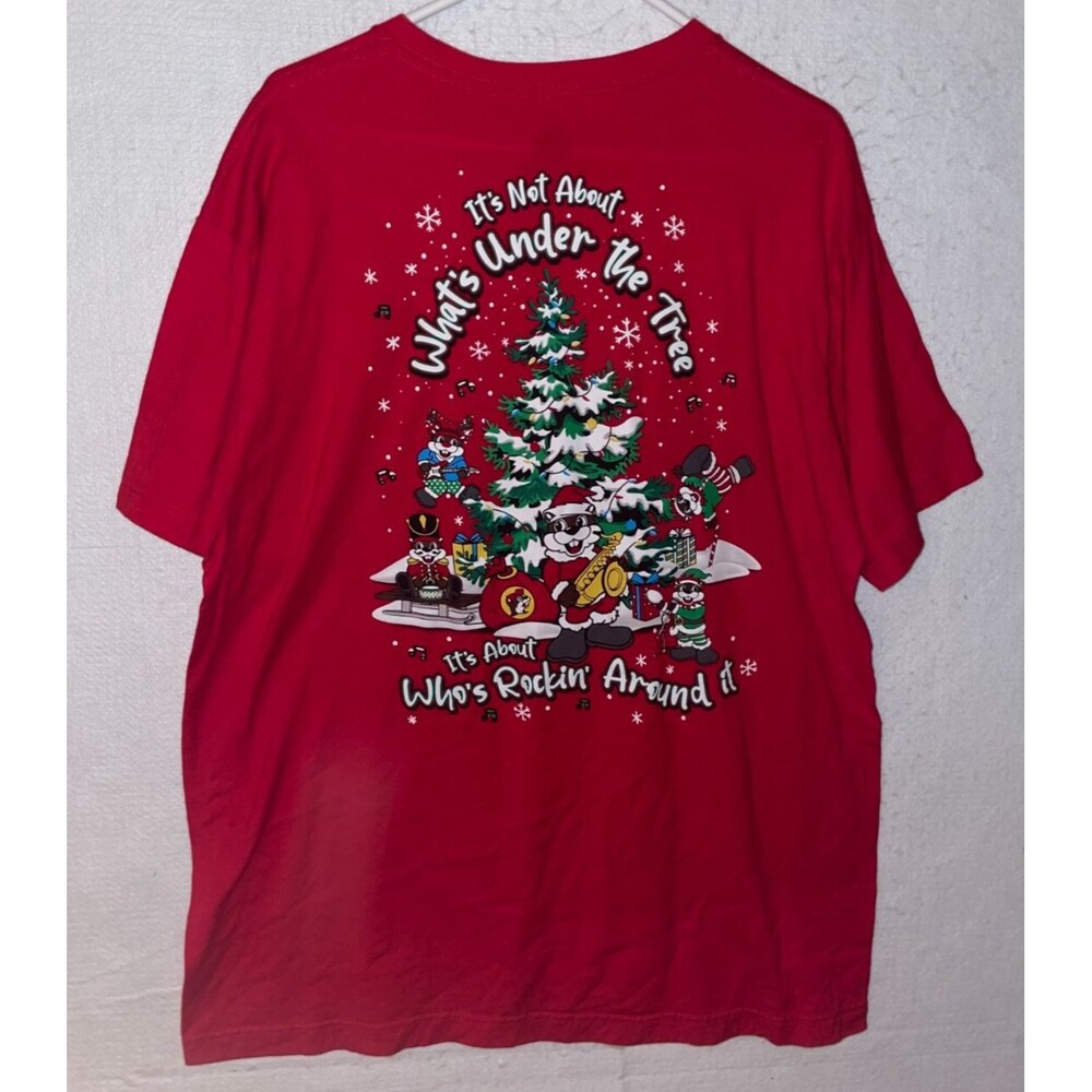 Buc-ee's "It's Not About What's Under The Tree" Christmas Shirt Men's XL Red